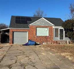 2511 E 3rd Street, Tulsa, OK 74104