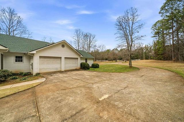 3639 Holly Springs Road, Rockmart, GA 30153