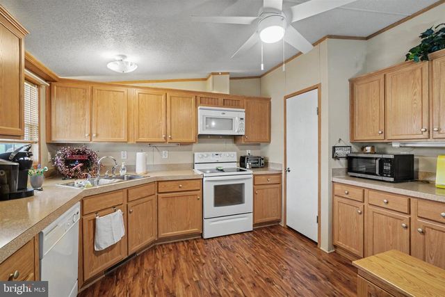 2685 TAMELA AVE, Dover, PA 17315