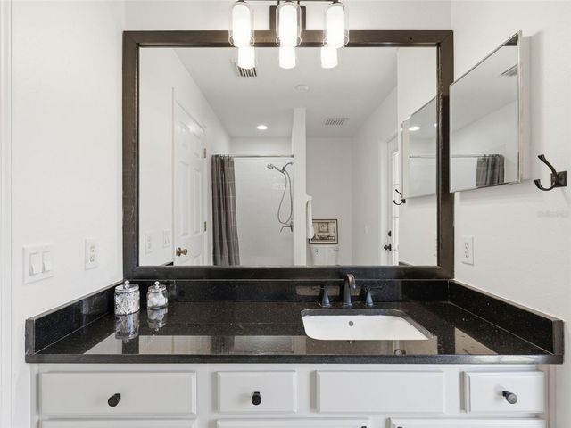 10017 OXFORD CHAPEL DRIVE, Tampa, FL 33647