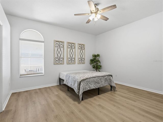 10017 OXFORD CHAPEL DRIVE, Tampa, FL 33647