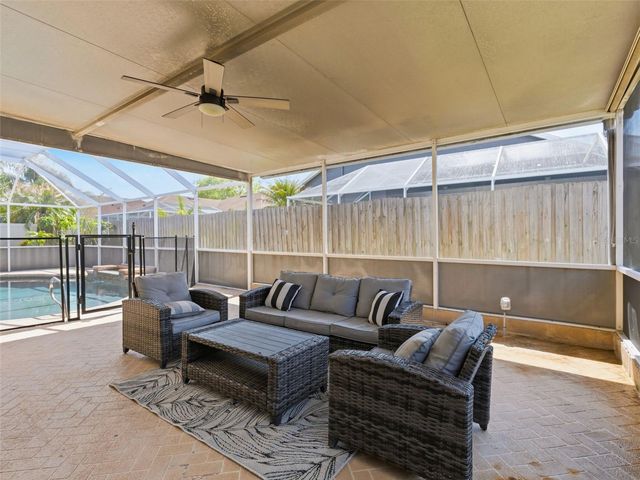 10017 OXFORD CHAPEL DRIVE, Tampa, FL 33647