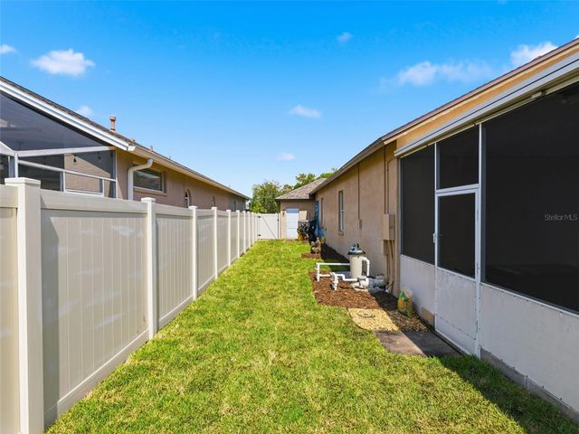 10017 OXFORD CHAPEL DRIVE, Tampa, FL 33647