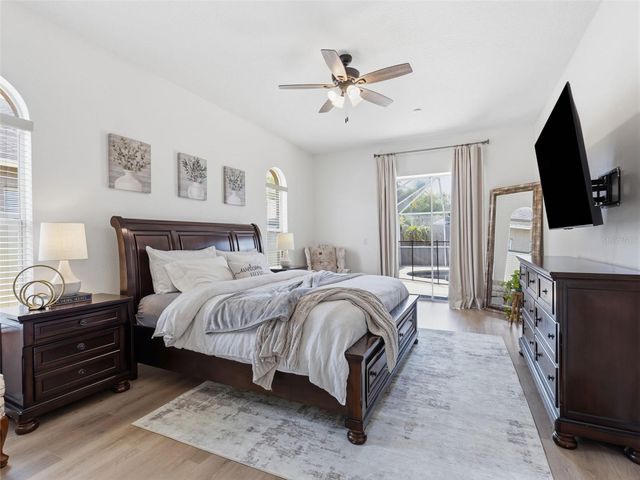 10017 OXFORD CHAPEL DRIVE, Tampa, FL 33647