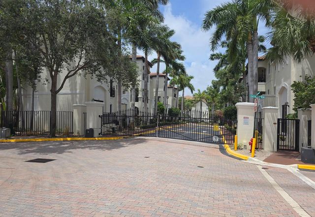 1602 Coastal Bay Boulevard, Boynton Beach, FL 33435