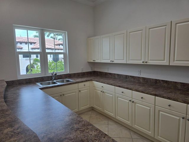 1602 Coastal Bay Boulevard, Boynton Beach, FL 33435