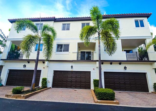 1602 Coastal Bay Boulevard, Boynton Beach, FL 33435