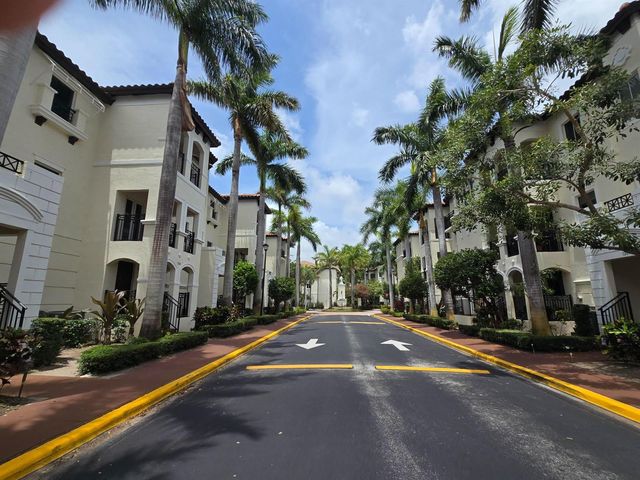 1602 Coastal Bay Boulevard, Boynton Beach, FL 33435