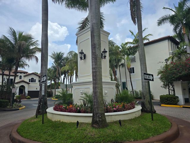 1602 Coastal Bay Boulevard, Boynton Beach, FL 33435