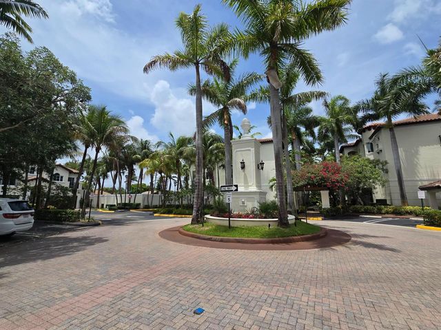 1602 Coastal Bay Boulevard, Boynton Beach, FL 33435