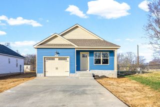 232 Arkansas Ave, Oak Grove, KY 42262