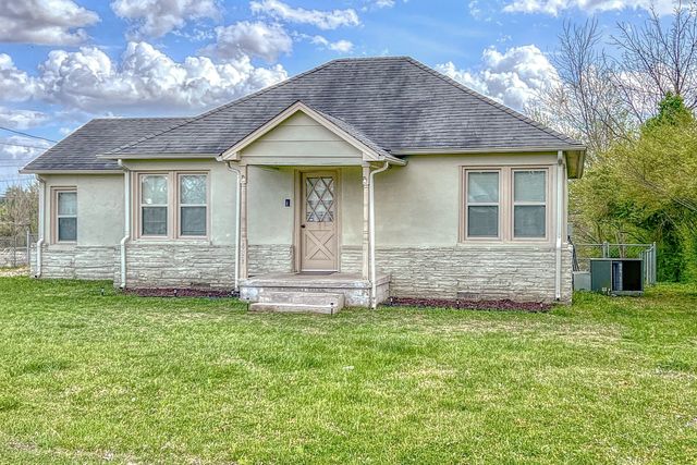 431 Elm St, Baxter, TN 38544