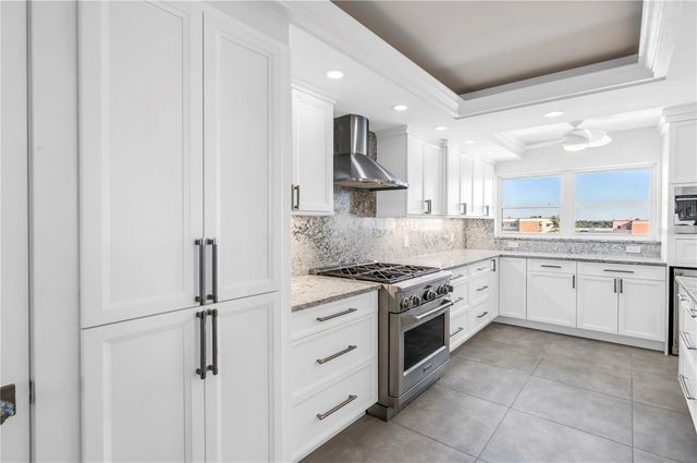 6020 SHORE BOULEVARD S 712, Gulfport, FL 33707
