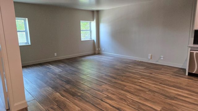 6211 W Northwest Highway G224, Dallas, TX 75225