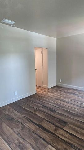 6211 W Northwest Highway G224, Dallas, TX 75225