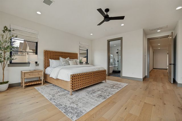 3716 W Beverly Drive, Dallas, TX 75209