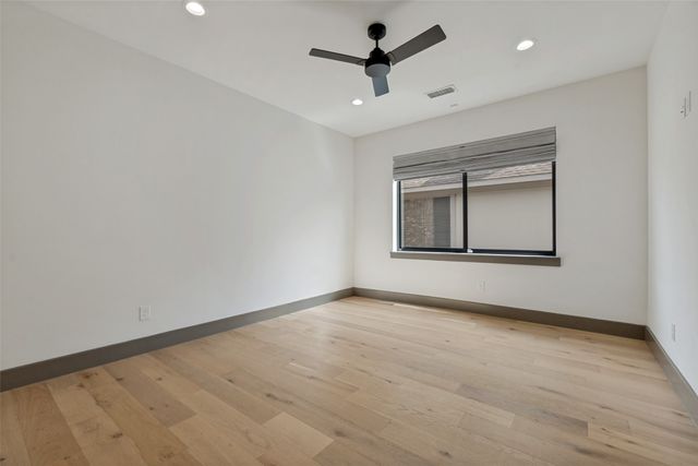 3716 W Beverly Drive, Dallas, TX 75209