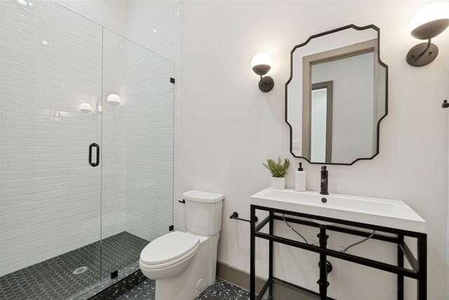 3716 W Beverly Drive, Dallas, TX 75209