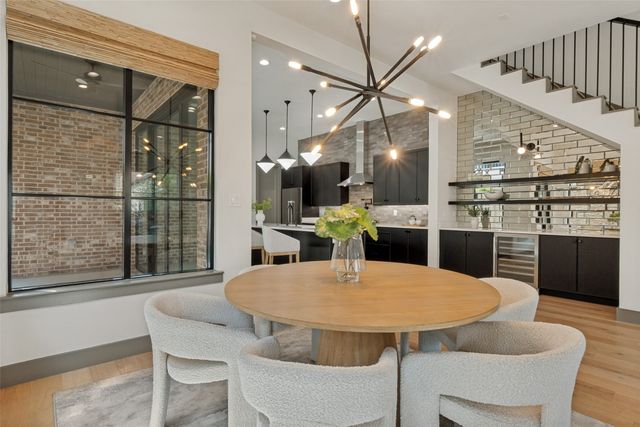 3716 W Beverly Drive, Dallas, TX 75209