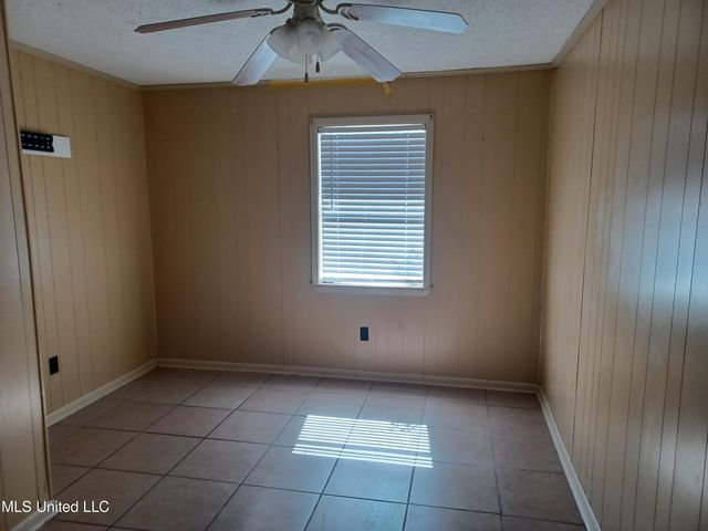1206 26th Street, Mccomb, MS 39648