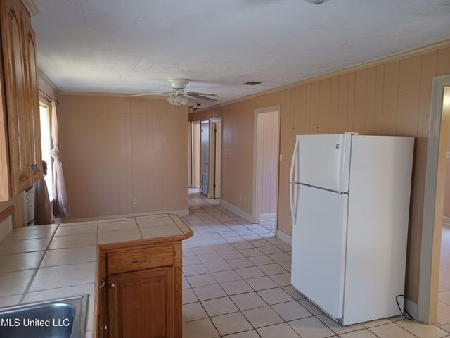 1206 26th Street, Mccomb, MS 39648