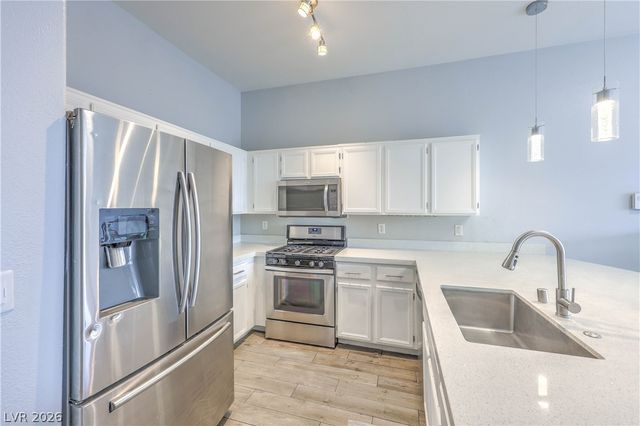 9032 Kimo Street, Las Vegas, NV 89123