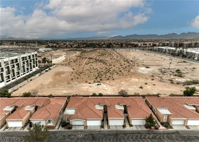 9032 Kimo Street, Las Vegas, NV 89123