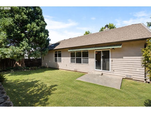 15560 Nw TRAKEHNER Way, Portland, OR 97229