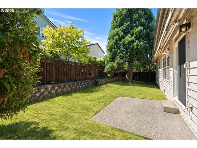 15560 Nw TRAKEHNER Way, Portland, OR 97229