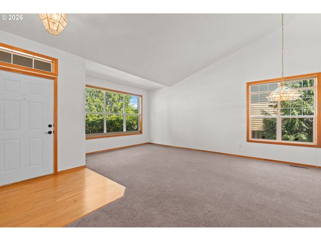15560 Nw TRAKEHNER Way, Portland, OR 97229