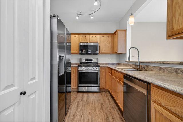 1120 Coneflower Court, Minooka, IL 60447
