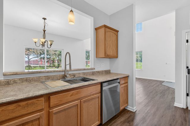 1120 Coneflower Court, Minooka, IL 60447