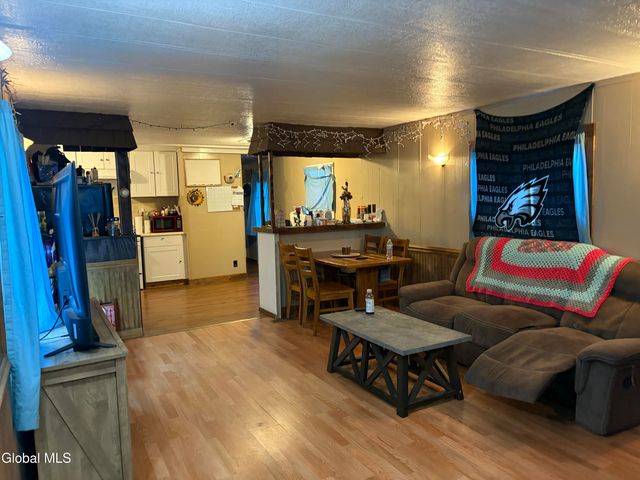 63-140 LeMayville Way, Hampton, NY 12887