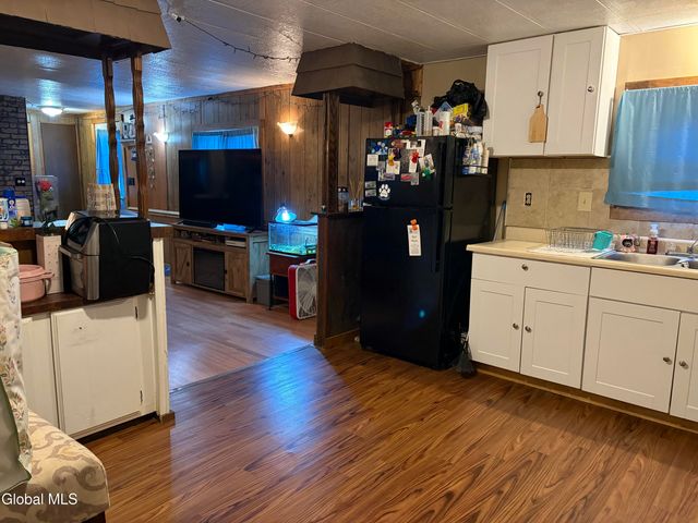 63-140 LeMayville Way, Hampton, NY 12887