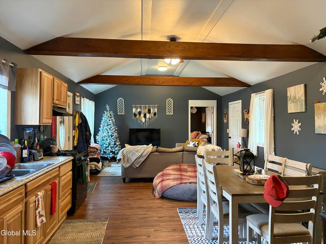 63-140 LeMayville Way, Hampton, NY 12887