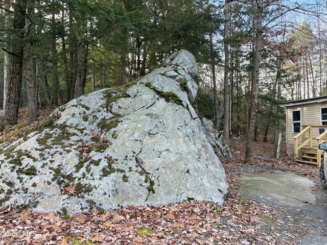 63-140 LeMayville Way, Hampton, NY 12887