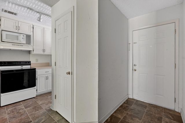 1530 Fort Johnson Apt 1k, Charleston, SC 29412