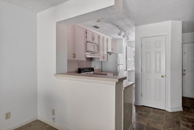 1530 Fort Johnson Apt 1k, Charleston, SC 29412
