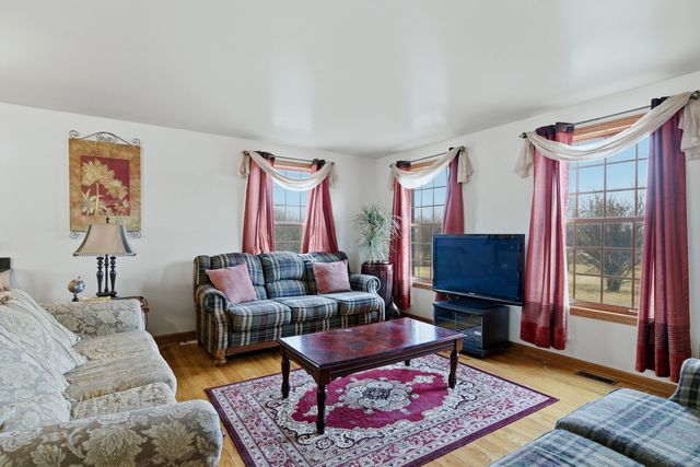 3837 E 30th Road, Sheridan, IL 60551