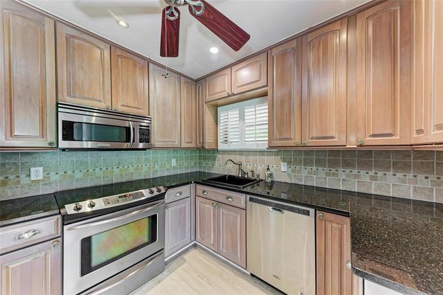 4644 RED MAPLE ROAD 1303, Bradenton, FL 34210