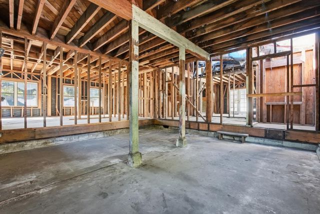 655 Embarcadero Road, Palo Alto, CA 94301