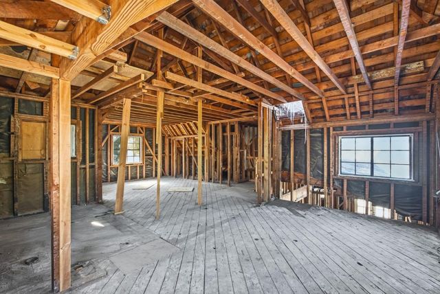 655 Embarcadero Road, Palo Alto, CA 94301