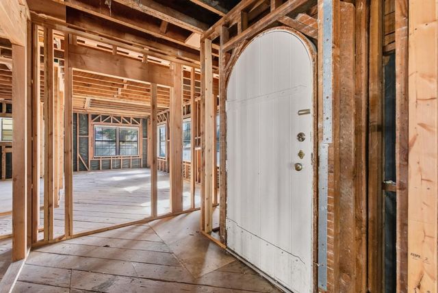 655 Embarcadero Road, Palo Alto, CA 94301