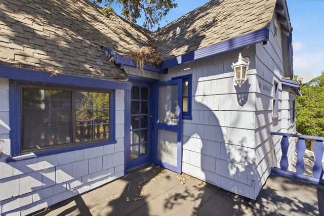 655 Embarcadero Road, Palo Alto, CA 94301