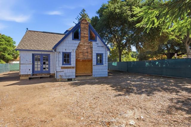 655 Embarcadero Road, Palo Alto, CA 94301