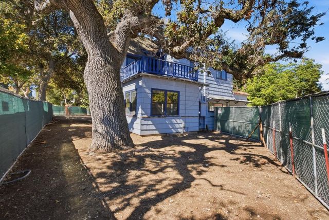 655 Embarcadero Road, Palo Alto, CA 94301