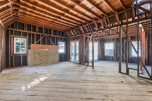 655 Embarcadero Road, Palo Alto, CA 94301