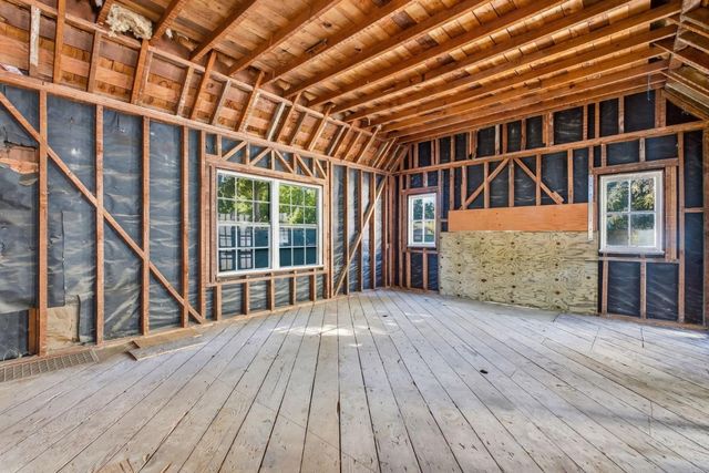 655 Embarcadero Road, Palo Alto, CA 94301