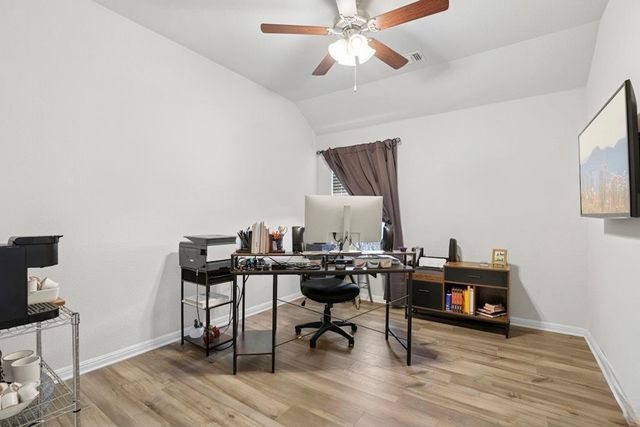 185 Dogvane CIR, Kyle, TX 78640