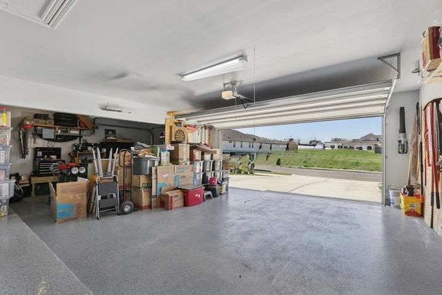 185 Dogvane CIR, Kyle, TX 78640